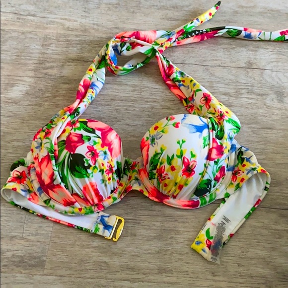 Victoria’s Secret bikini top - Picture 1 of 2
